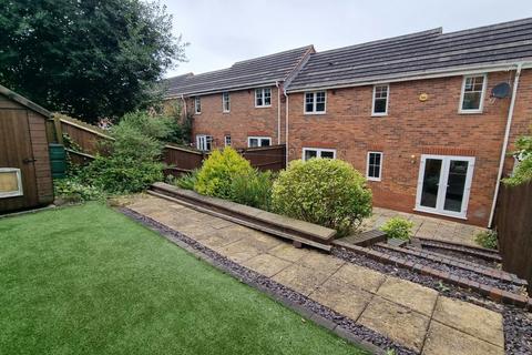 3 bedroom townhouse to rent, Avon Road, Halesowen
