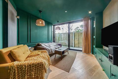 undefined, Starboard Way, London E16