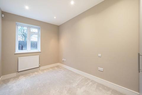 2 bedroom flat to rent, Park Road, East Barnet, Barnet, EN4