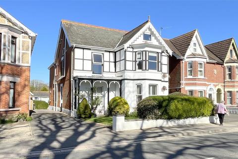 2 bedroom apartment for sale, Lymington Road, Highcliffe, Christchurch, Dorset, BH23
