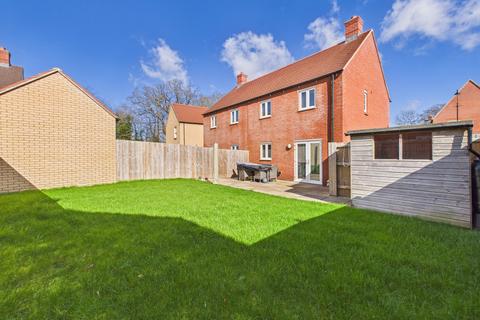 3 bedroom semi-detached house for sale, Hamilton Drive, Towcester, NN12
