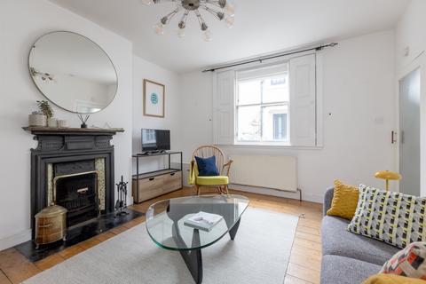undefined, 26 Wardie Square, Trinity, Edinburgh, EH5 1EU