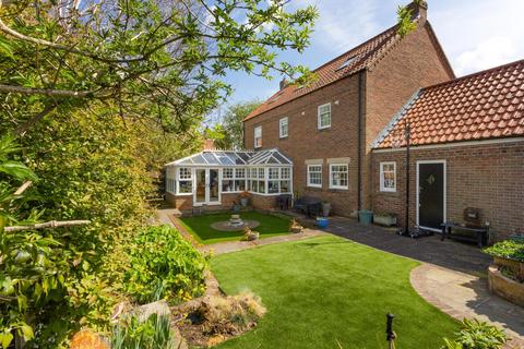 5 bedroom detached house for sale, Duggleby, Malton
