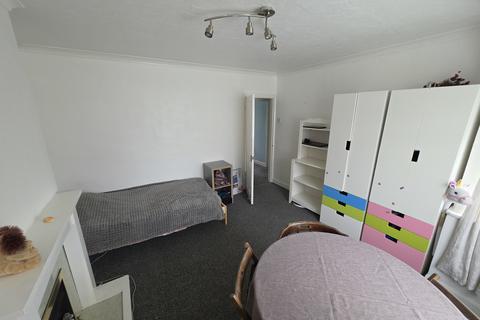 undefined, Cray Valley Road, Orpington, BR5 2EZ