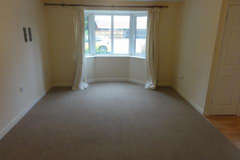 2 bedroom flat to rent, Manning Road, Moulton, NN3