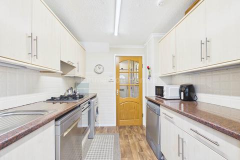 2 bedroom terraced house for sale, Hawthorn Avenue, Johnstone PA5