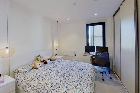 2 bedroom flat to rent, Dock Street, Tower Hill, LONDON, E1