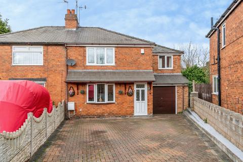 3 bedroom semi-detached house for sale, Peach Avenue, Wednesbury