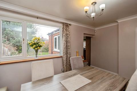 3 bedroom semi-detached house for sale, Peach Avenue, Wednesbury