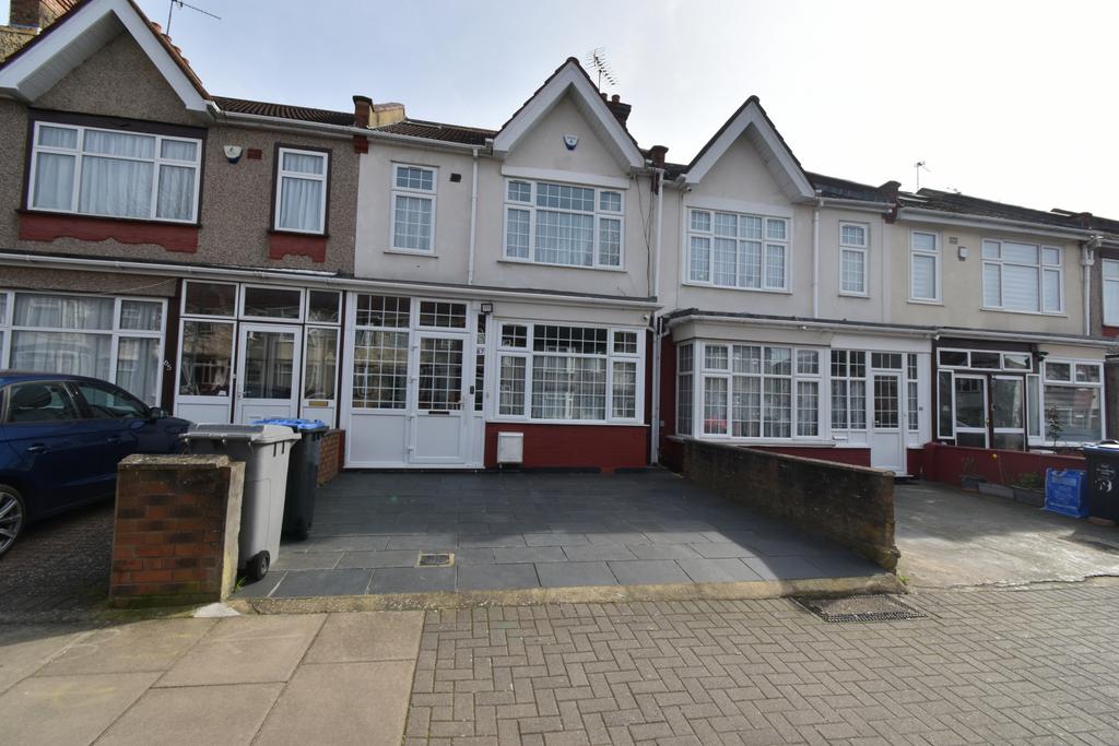 4 bed terraced house for sale Cecil Avenue, Wembl