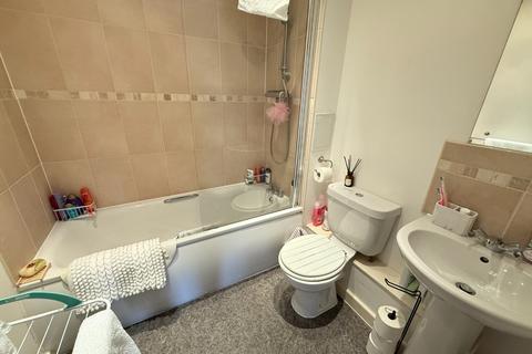 1 bedroom flat for sale, London Road, Bedfordshire LU6