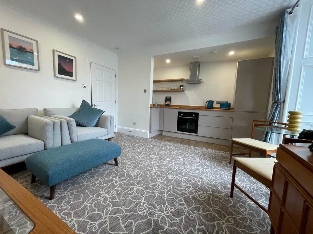 Sitting Room/Kitchen