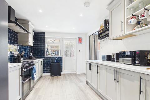 4 bedroom end of terrace house for sale, Hurst Close, Walkford, Christchurch, Dorset, BH23