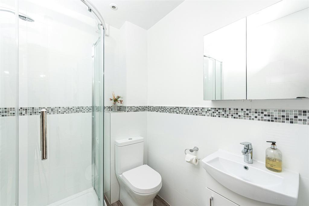 Annexe Shower Room