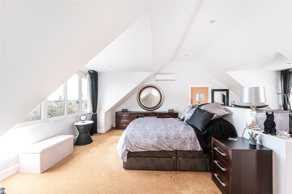 Principal Bedroom