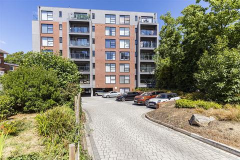 1 bedroom flat to rent, Wootton Mount, Bournemouth BH1