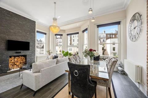 2 bedroom flat to rent, Holland Road, Hove, BN3 1JF