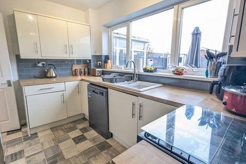 3 bedroom semi-detached house for sale, Dilmore Avenue, Worcester WR3