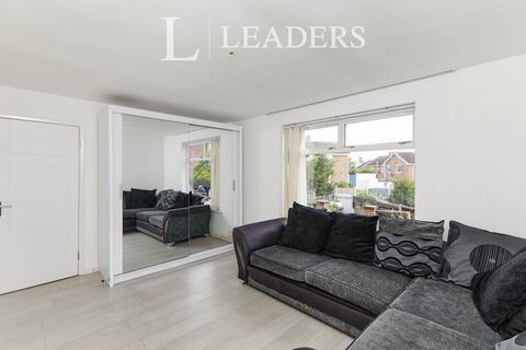 3 bedroom semi-detached house to rent, Clumber Avenue, Rainworth, NG21