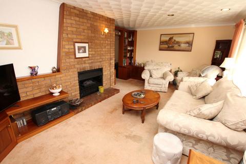 undefined, Copperas Close, Millhouse Green