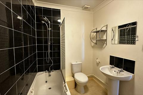 1 bedroom flat to rent, Wimborne Road, BOURNEMOUTH