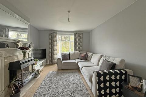 3 bedroom end of terrace house for sale, Whitchurch Road, Shrewsbury