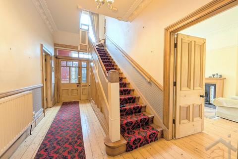 4 bedroom semi-detached house for sale, Blundell Avenue, Southport, PR8 4TA