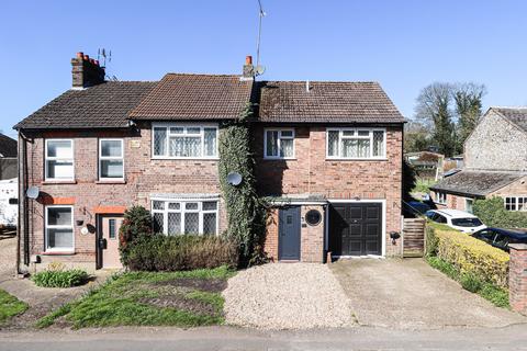 undefined, Woodside Road, Lower Woodside, Luton, LU1