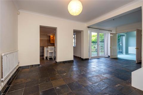 undefined, Woodside Road, Lower Woodside, Luton, LU1