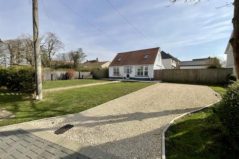 3 bedroom detached bungalow for sale, Ar Y Bryn, Pembrey, Burry Port