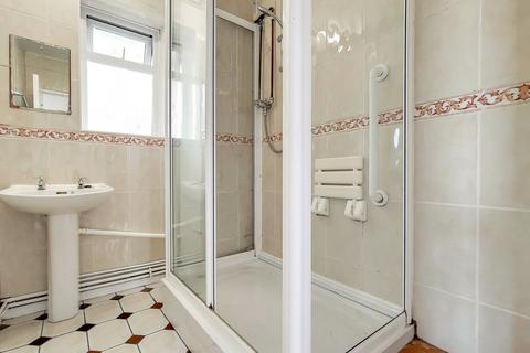 3 bedroom flat to rent, Grove Street, Keppel House Grove Street, SE8