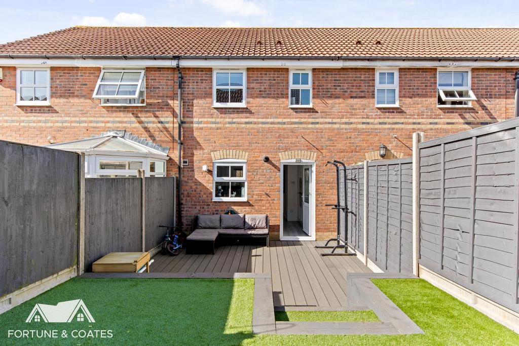 Albert Gardens 17.jpg