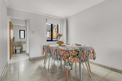 4 bedroom terraced house for sale, Elsworth Place, Cambridge CB2