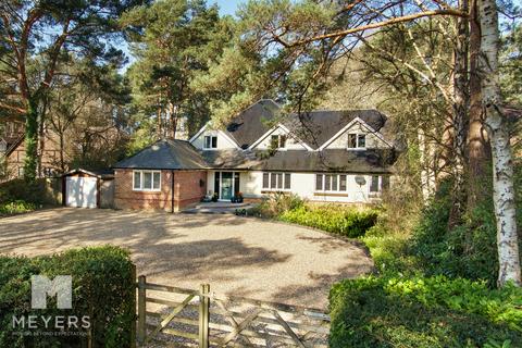 5 bedroom chalet for sale, Lions Lane | Ashley Heath | Ringwood | BH24