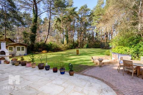 5 bedroom chalet for sale, Lions Lane | Ashley Heath | Ringwood | BH24