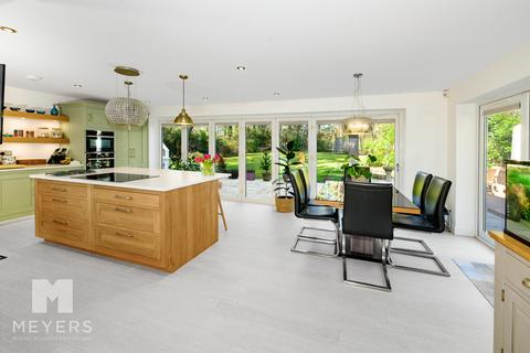 5 bedroom chalet for sale, Lions Lane | Ashley Heath | Ringwood | BH24