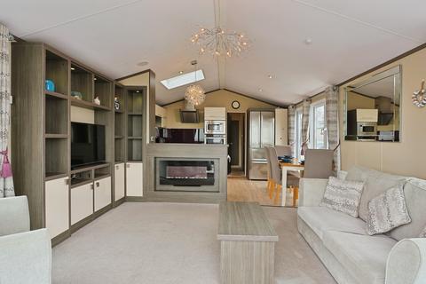 2 bedroom park home for sale, Napier Road, Rockley Park, Poole, Dorset, BH15