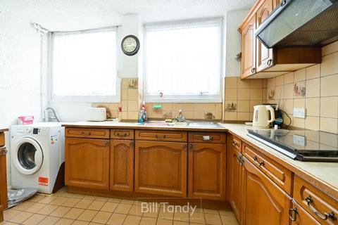 3 bedroom semi-detached house for sale, Ferndale Road, Lichfield, WS13