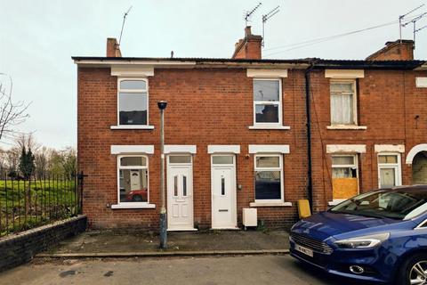 2 bedroom end of terrace house to rent, Clarence Street, Nuneaton