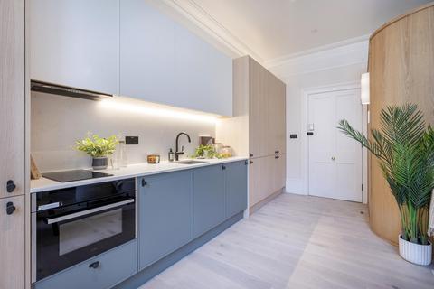 Studio to rent, 32-33 Kensington Gardens Square, London W2