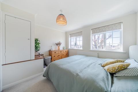 undefined, Hillcrest, Weybridge, KT13