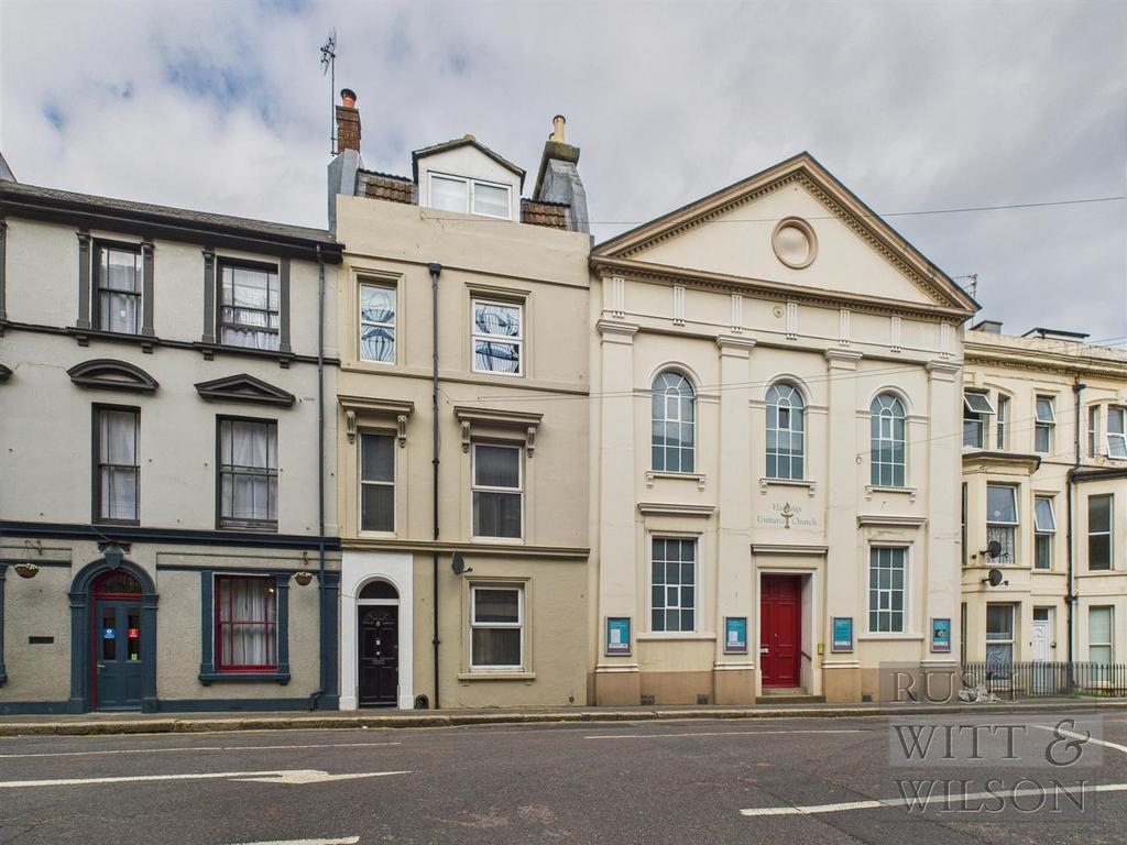 CAM03417 G0-PR0804-STILL021.jpg