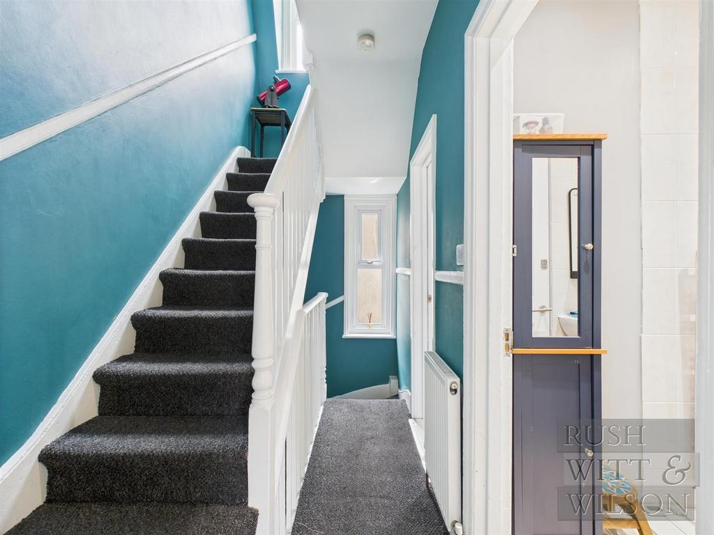 CAM03417 G0-PR0804-STILL003.jpg