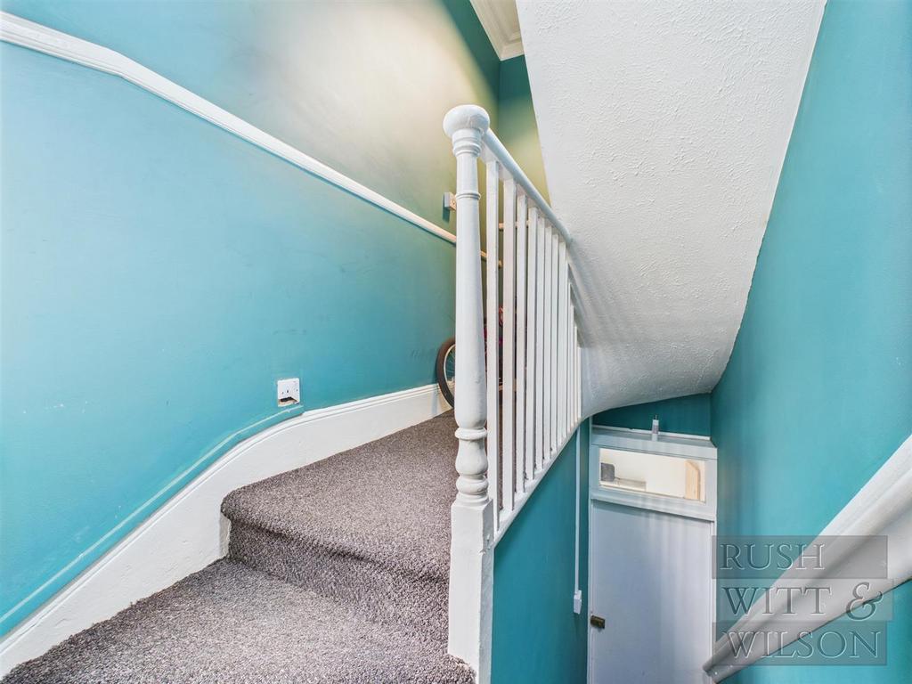 CAM03417 G0-PR0804-STILL017.jpg