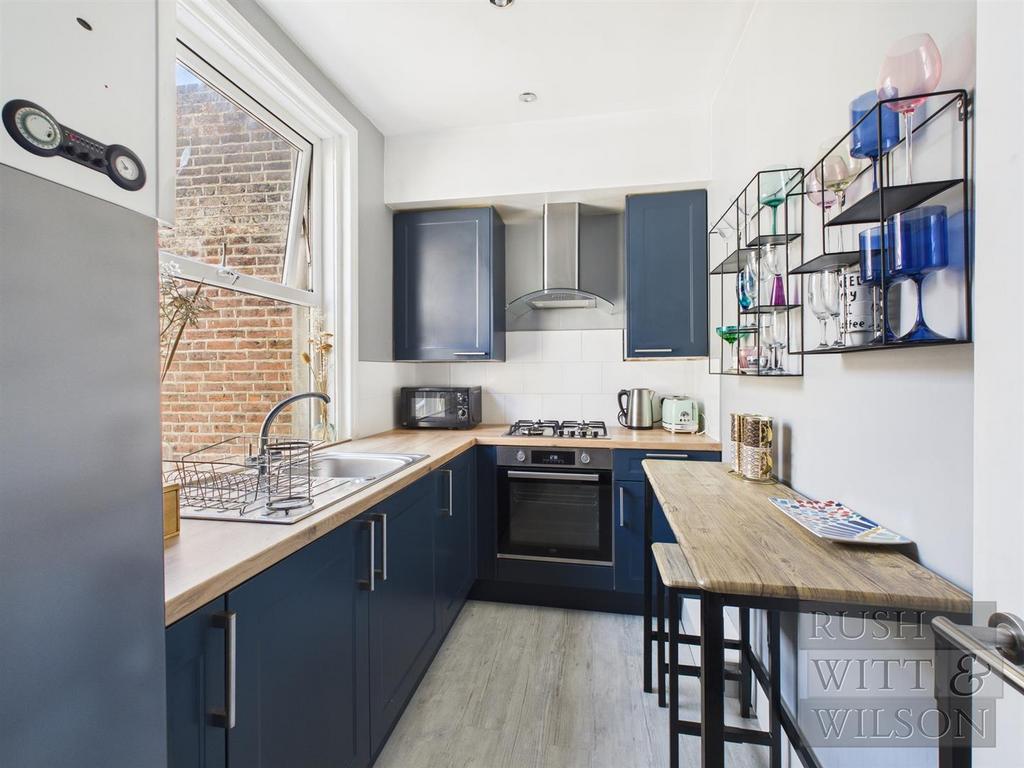 CAM03417 G0-PR0818-STILL006.jpg