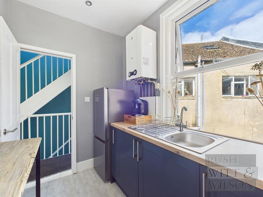 CAM03417 G0-PR0818-STILL007.jpg