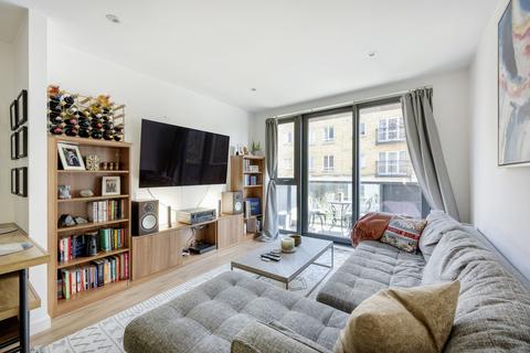 2 bedroom apartment for sale, Graciosa Court, Harford Street, London, E1