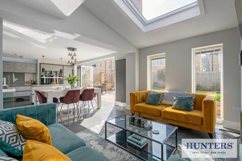 4 bedroom detached house for sale, West Wood View, Apperley Bridge, Bradford