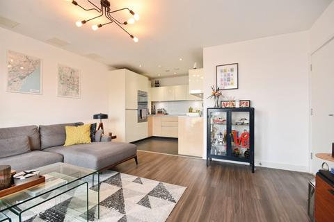 2 bedroom apartment for sale, Safflower Lane, Romford