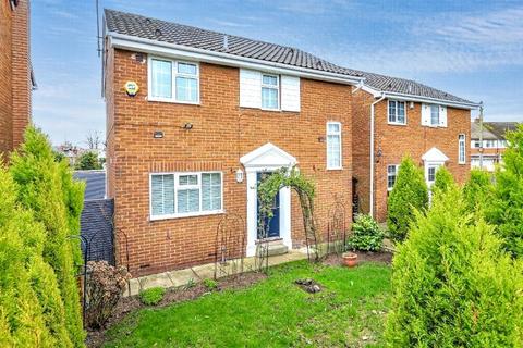 2 bedroom detached house for sale, Albany Court, Pontefract, West Yorkshire, WF8 3QE